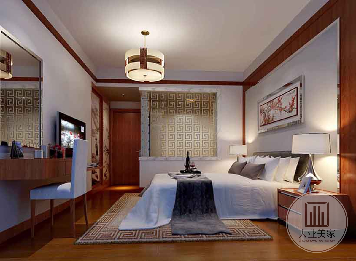 主卧效果图：既庄重又优雅，红木打造的床，镂空的屏风、隔窗无一不透露着典雅。中式风格家居装修营造出的柔和光线更适于睡眠。