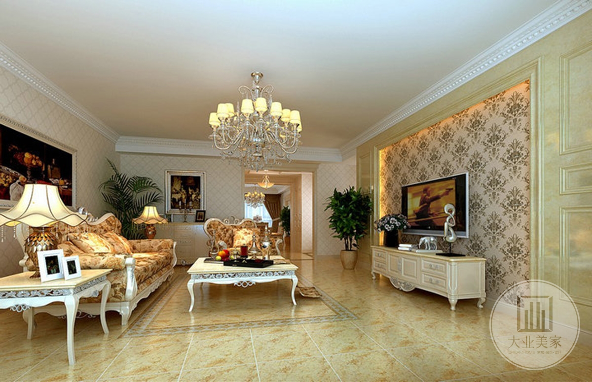 客厅效果图：客厅色调以米黄色与白色为主，金色的华丽吊灯，投射出暖色的柔和灯光，两相映衬，使空间衍生出一种温馨的静谧感。家具的色调也是相同的色系，但深浅不同，相当有层次感。空间的装饰不多，但格调十足且恰到好处。背景墙都采用米黄色墙纸使空间有着唯美高雅的设计与装饰，又让空间极具韵味。