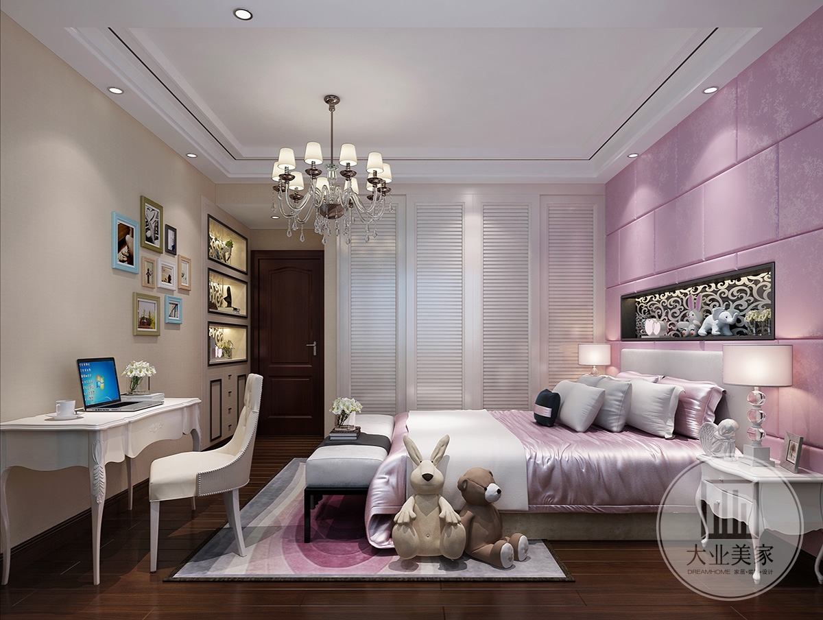 女孩房粉色的卧室,淡淡的粉色床品略失浓重却青涩得恰到好处,饱满的造型让床品看上去更加舒适温软